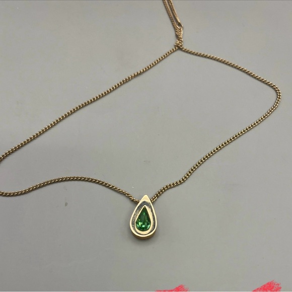 Gold Teardrop Necklace with Green Gemstone Pendant - Picture 4 of 4